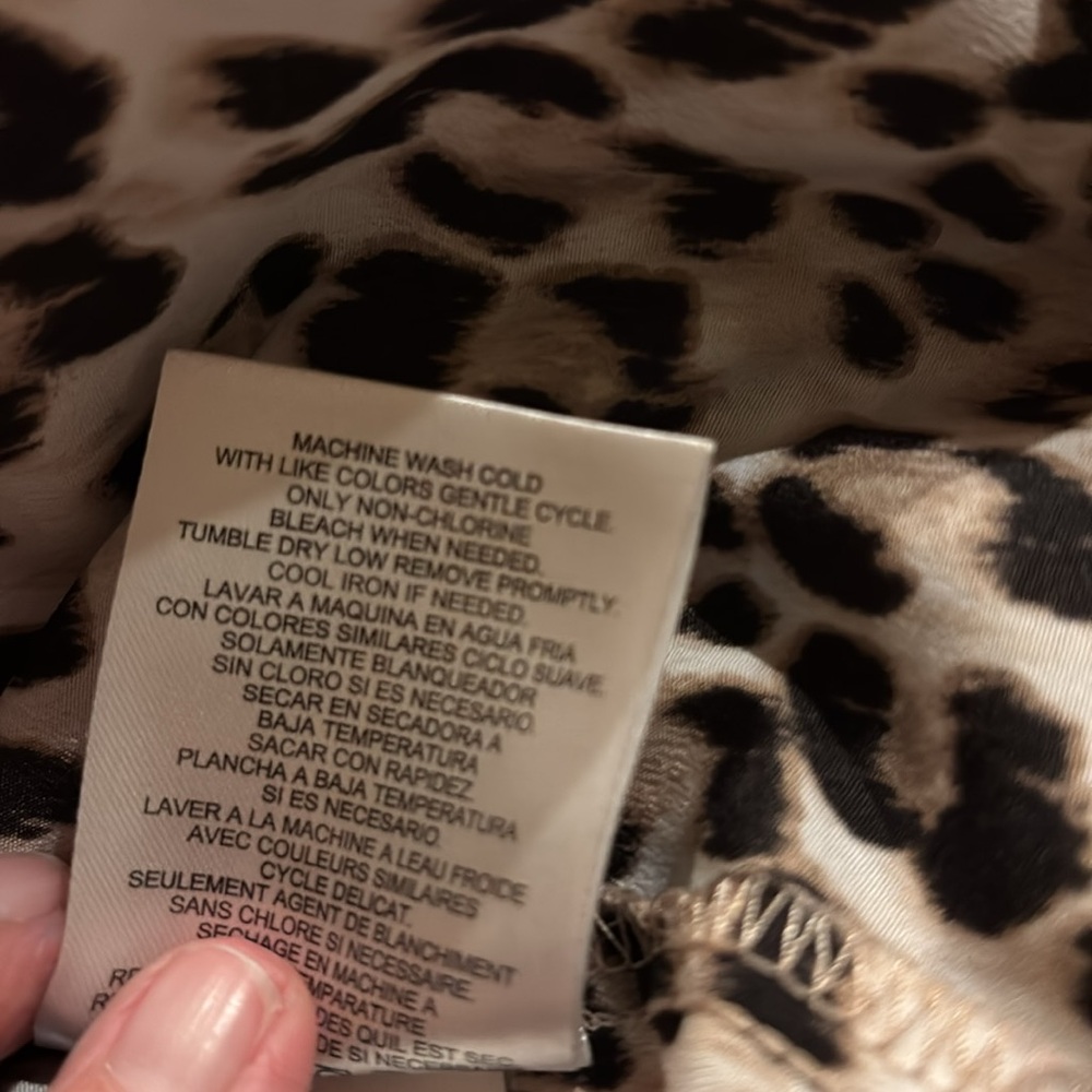 Jones New York Leopard Print Button-Up Blouse XL - Picture 4 of 6
